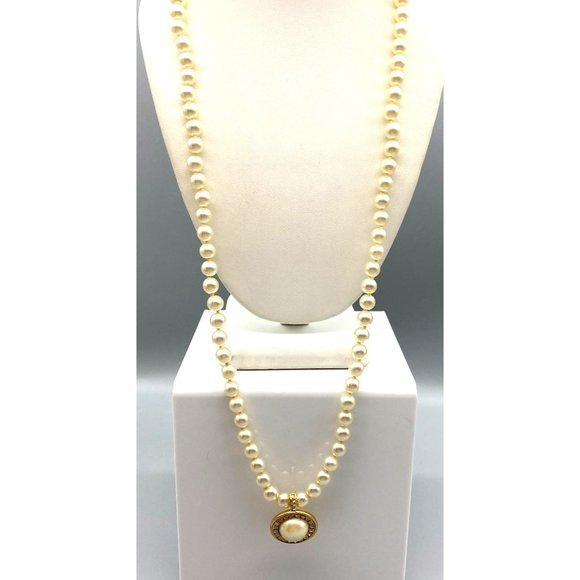 Classy Pearl with Crystal Halo Pendant Enhancer on Lustrous Knotted Glass Pearl - Picture 2 of 5